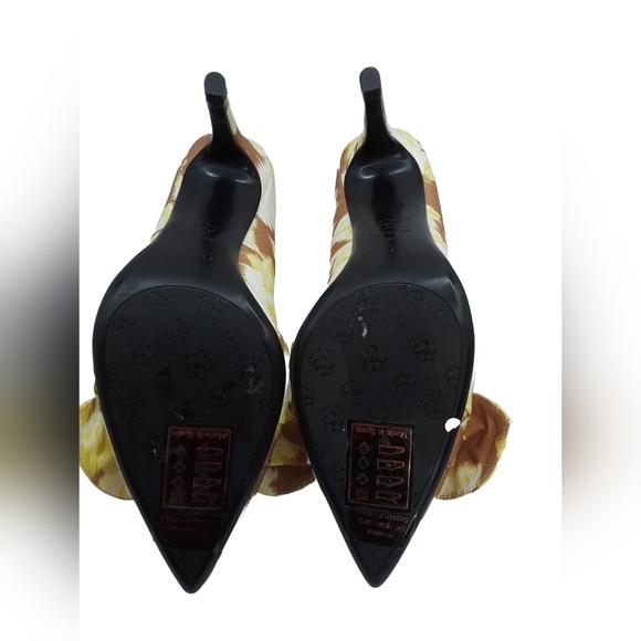 TED BAKER Ryana Tapestry Pointed Toe Bow Pump SZ 40 - Picture 2 of 8